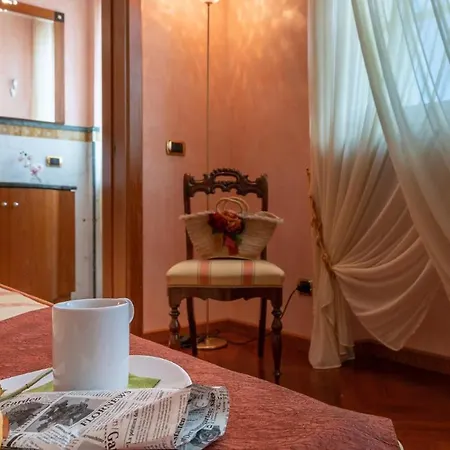 Villa Gabri 8&2, Emma Montecarlo